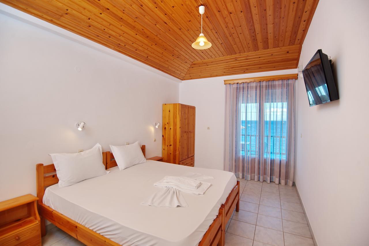 Ostria Hotell Patitírion Eksteriør bilde